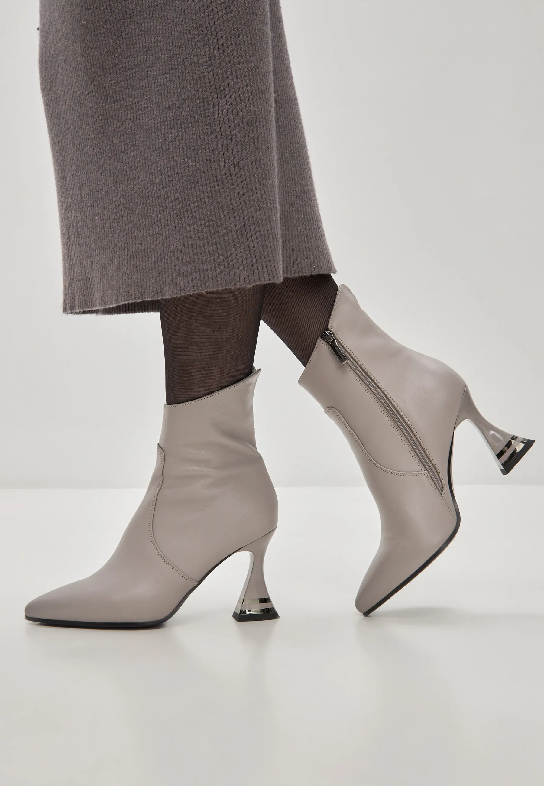 Chic High-Heeled Ankle Boots Cleo - Grey