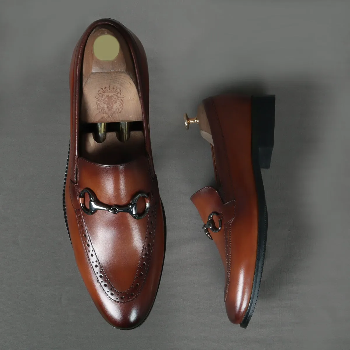 Horse-bit Detailing Leather Loafers Tan Punching Brogue Design