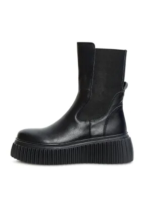 Platform Chelsea Boots with Ribbed Sole - Black